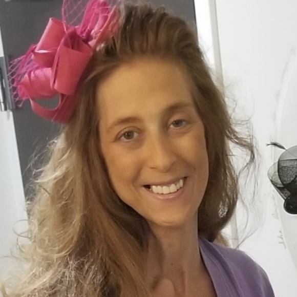 Meet your Posher, Kathy - Picture 1 of 1